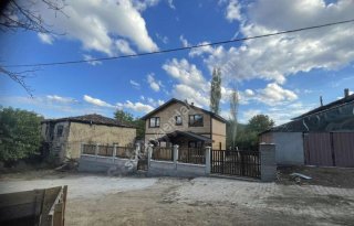 GEYVE ÇAMLIK KÖYÜNDE MUHTEŞEM VİLLA