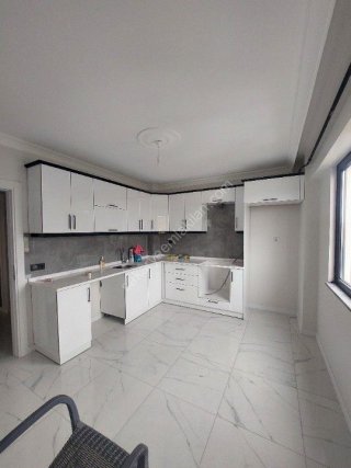 YILDIZ GAYRİMENKUL'DEN KİRALIK SIFIR DAİRE ARİFİYE HANLI MERKEZ