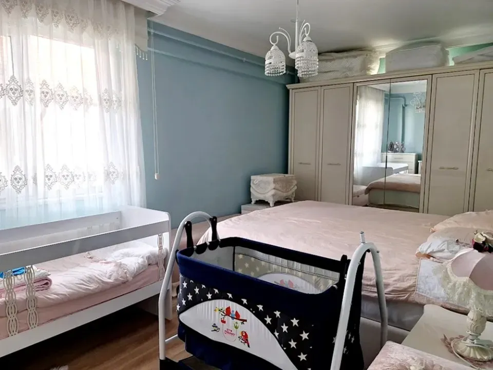 SERDİVAN MERKEZDE SATILIK 2+1 DAİRE