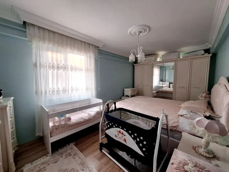 SERDİVAN MERKEZDE SATILIK 2+1 DAİRE