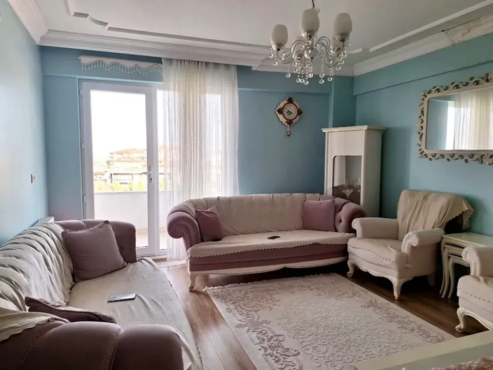 SERDİVAN MERKEZDE SATILIK 2+1 DAİRE