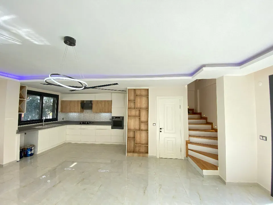 Seferihisar Payamlı Da Deniz Tarfında Satılık 3+1 Villa