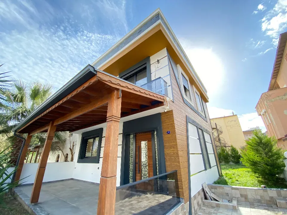 Seferihisar Payamlı Da Deniz Tarfında Satılık 3+1 Villa