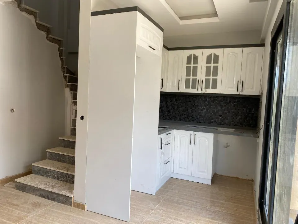 Menderes Özdere de Geneş Bahçeli Satılık Sıfır 3+1 Villa