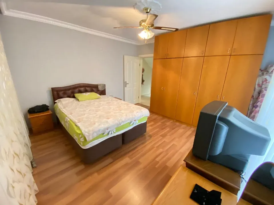 Ürkmez De Tek Mustakil Deniz Tarafı Ultra Lükx Satılık 4+2 Villa