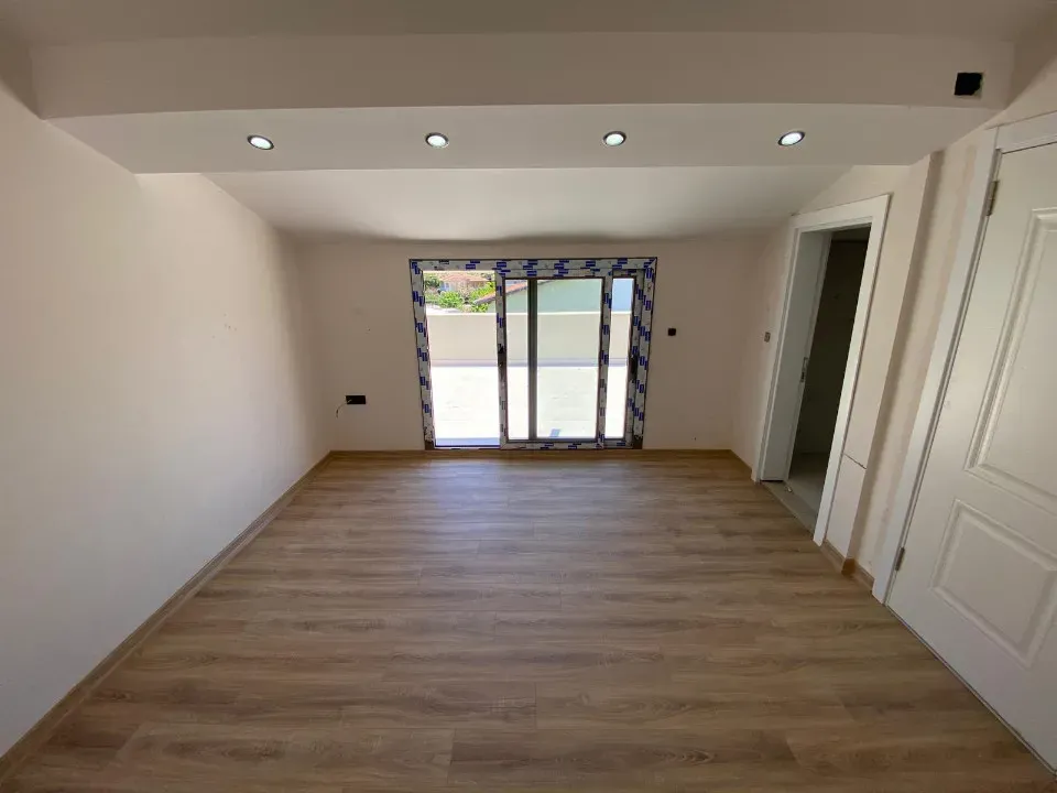 Özdere De Büyük Bahçeli Denize Yürüme Mesafesinde 3+1 Villa