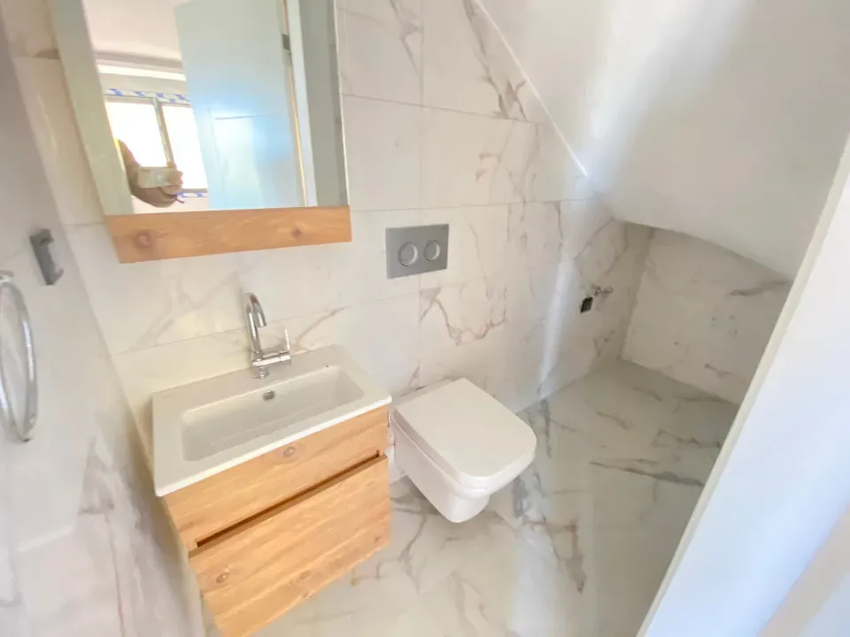 Doğanbey De Denize 300M2 Mustakil Bahçeli Satılık 3+1 Villa