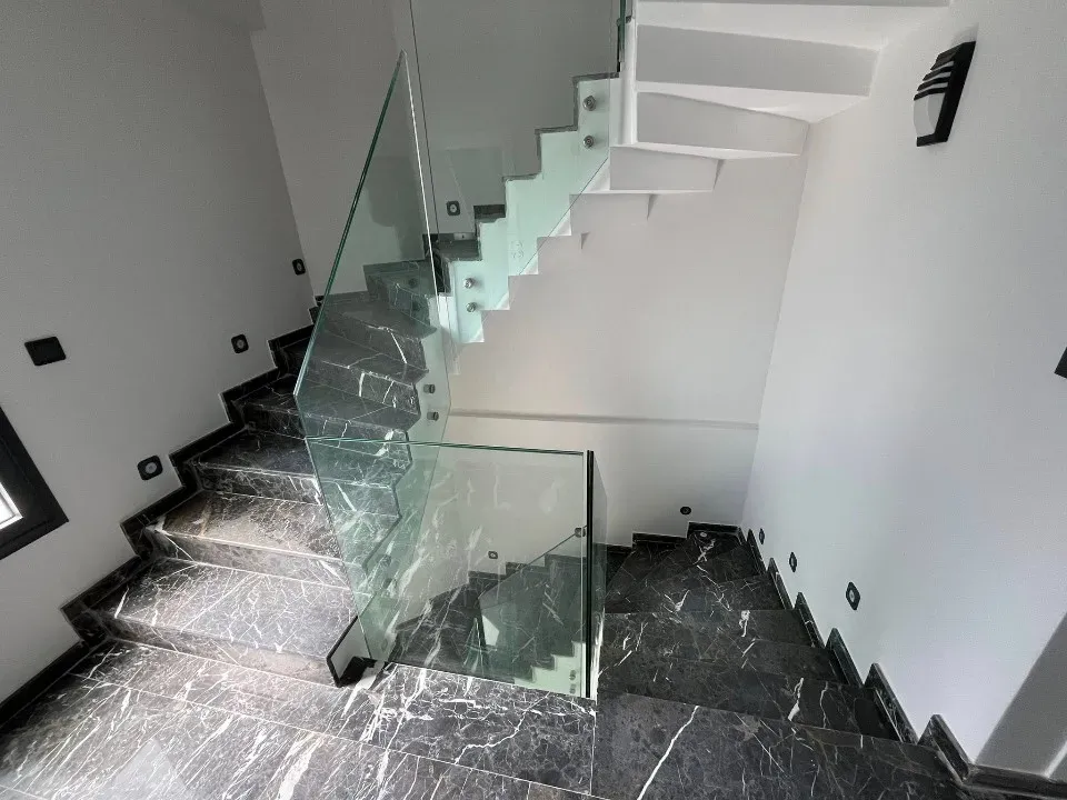 Özdere'de Denize Yürüme Mesafesinde Modern Mimarı Satılık 3+1 Villa