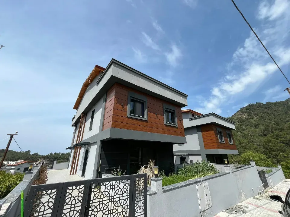 Özdere'de Denize Yürüme Mesafesinde Modern Mimarı Satılık 3+1 Villa