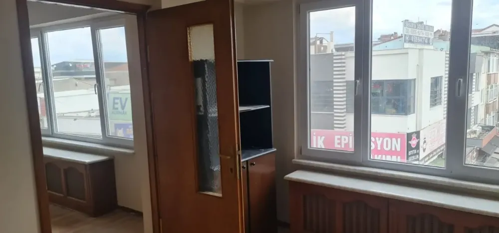 Çark Caddesinde Kiralık Eşyalı Daire
