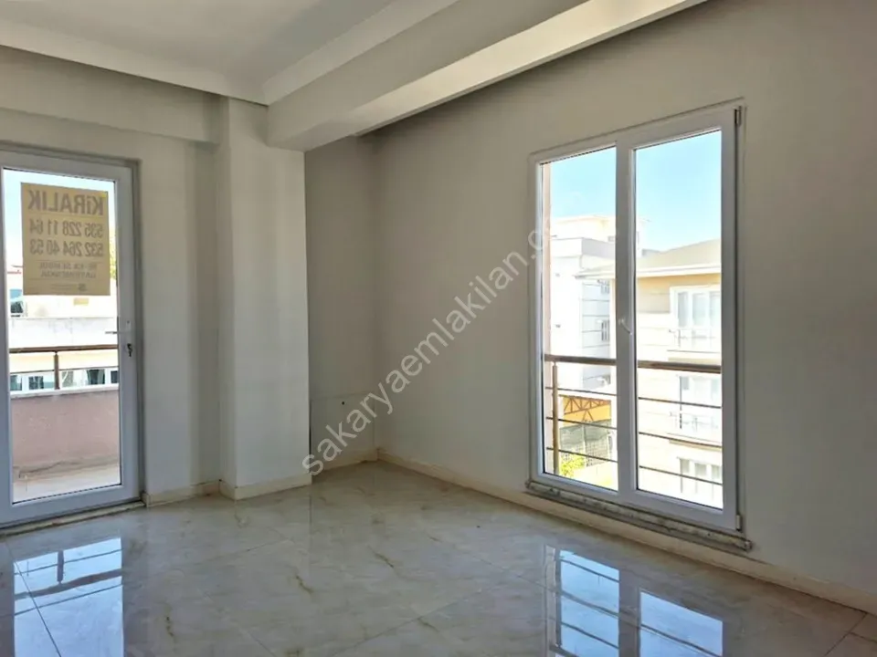 ADAPAZARI AKINCILAR MAHALLESİNDE SATILIK 2+1 DAİRE