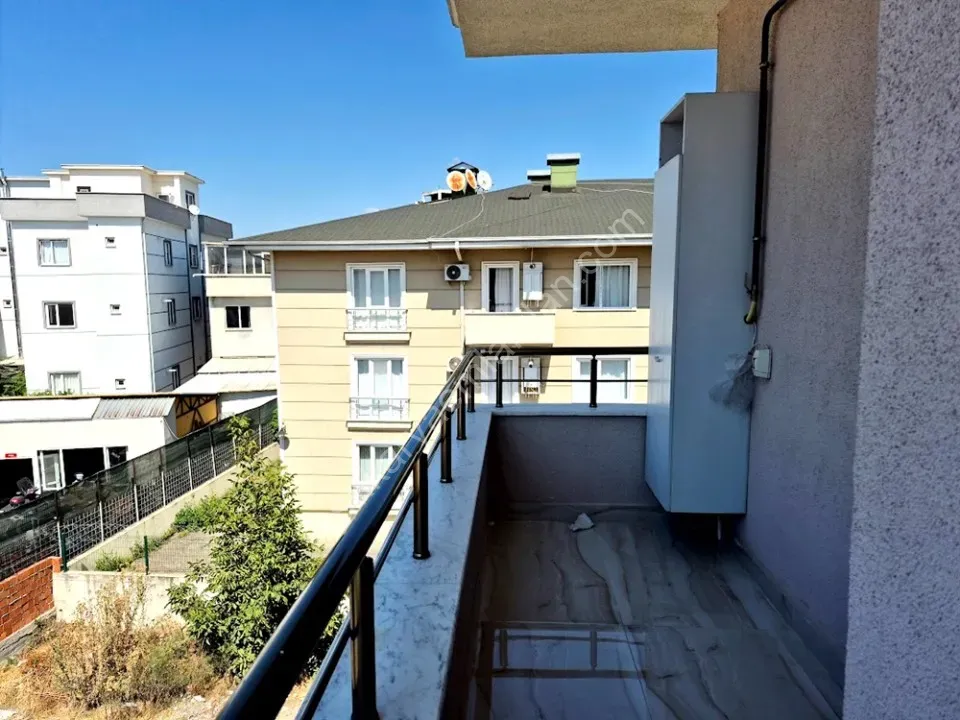 ADAPAZARI AKINCILAR MAHALLESİNDE SATILIK 2+1 DAİRE