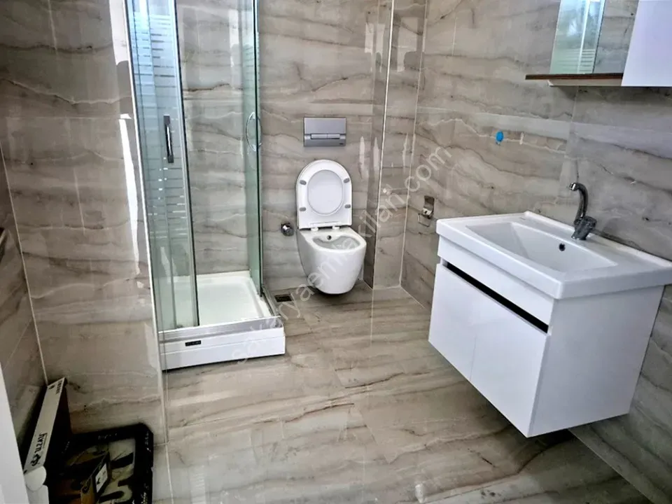 ADAPAZARI AKINCILAR MAHALLESİNDE SATILIK 2+1 DAİRE