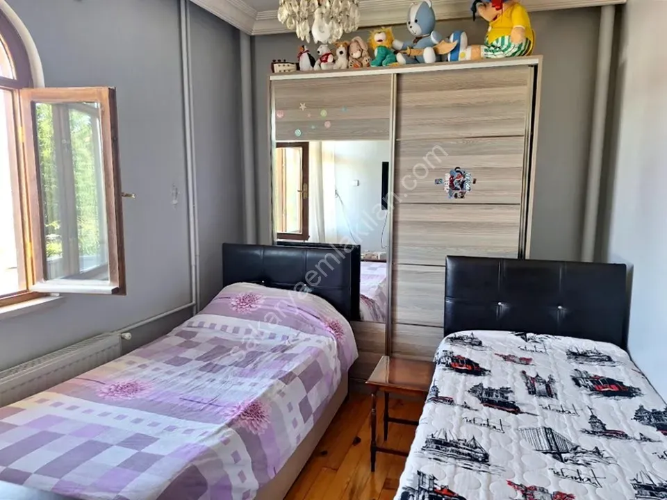 ARİFİYE AŞAĞIKİRAZCA MAHALLESİNDE SATILIK 5+1 MÜSTAKİL EV