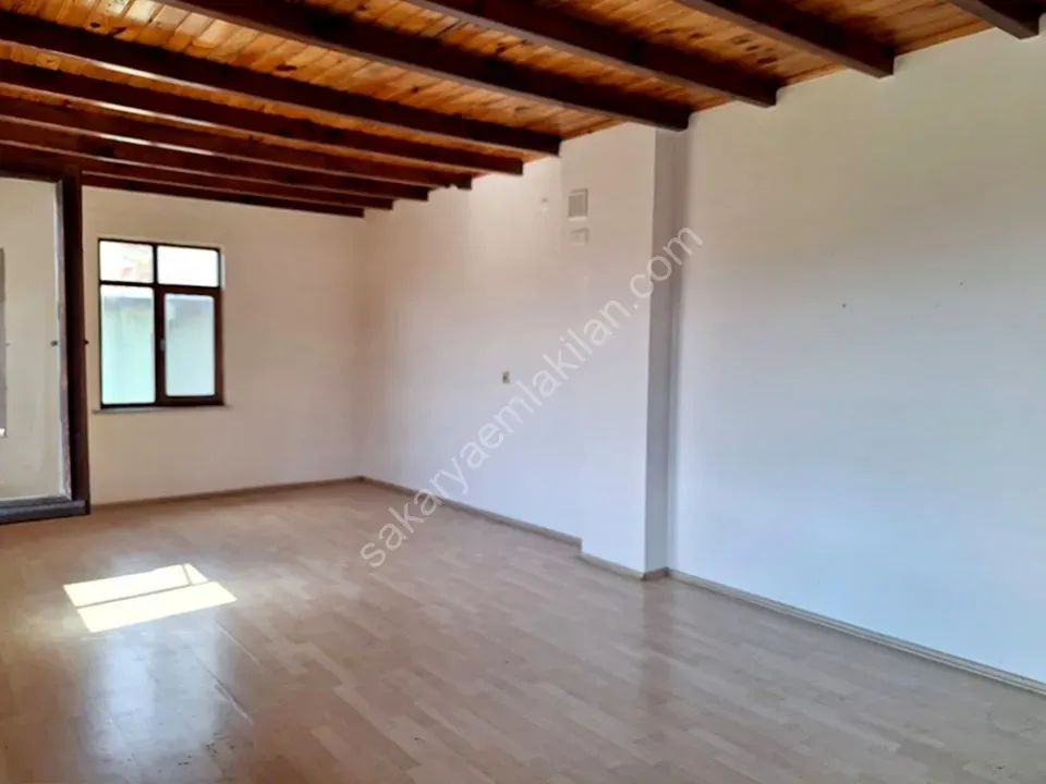 SAPANCA GAZİPAŞA MAHALLESİNDE KİRALIK 2+1 DAİRE