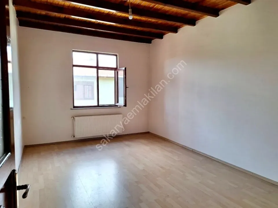 SAPANCA GAZİPAŞA MAHALLESİNDE KİRALIK 2+1 DAİRE