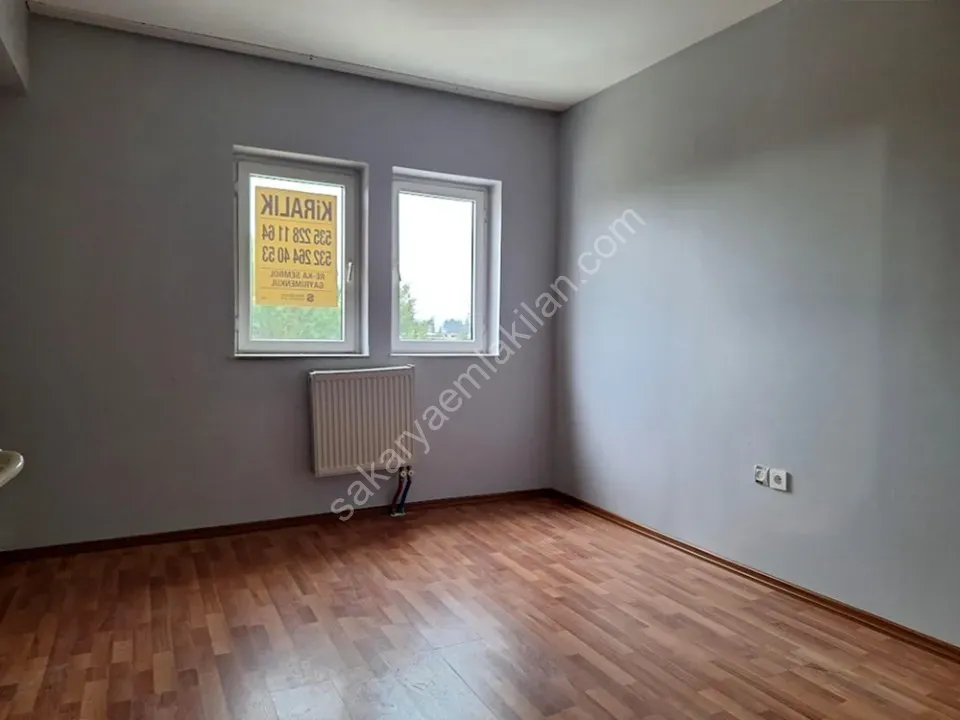 ADAPAZARI KARAMAN MAHALLESİNDE KİRALIK 3+1 DAİRE