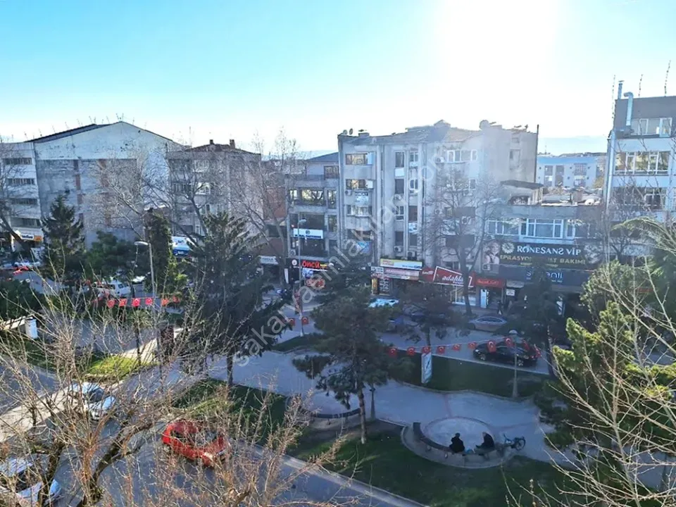 ADAPAZARI TIĞCILAR MAHALLESİNDE KİRALIK OFİS