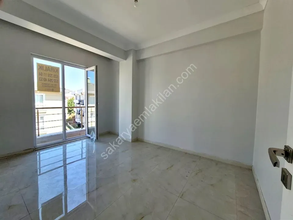 ADAPAZARI AKINCILAR MAHALLESİNDE KİRALIK 2+1 DAİRE