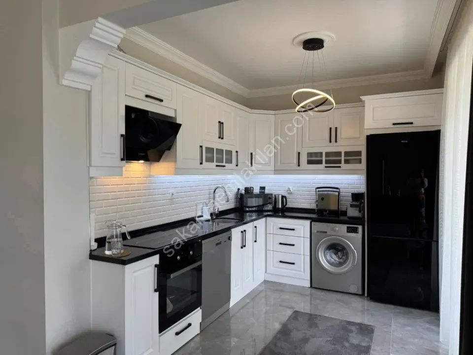 Sakarya -Geyve Akıncı Mahallesinde  5+1 Dublex Köy Evi