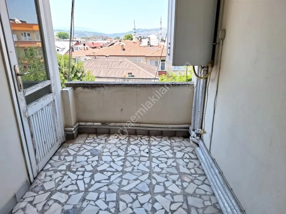 ADAPAZARI MERKEZDE KİRALIK 3+1 DAİRE