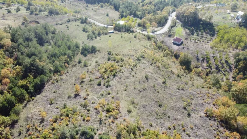 PAMUKOVA KADIKÖY MAH.8069 M2 FIRSAT ARAZİ