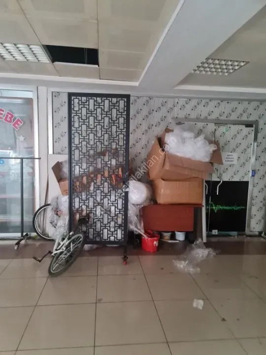 KATLIPAZAR YERİNDE SATILIK DÜKKAN