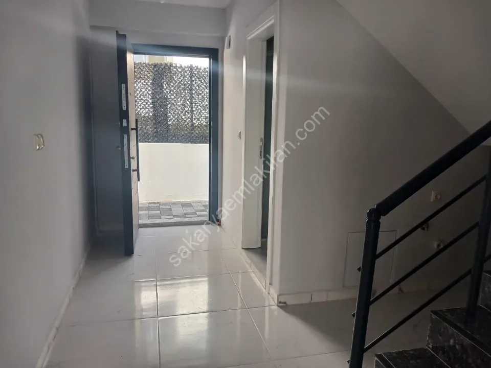 Pamukova Kazimiye köyü 415m2 Arsa icerisinde Satılık Dublex villa