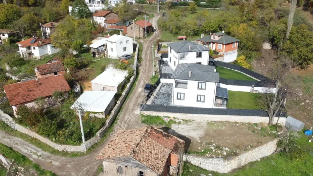 Pamukova Kazimiye köyü 415m2 Arsa icerisinde Satılık Dublex villa