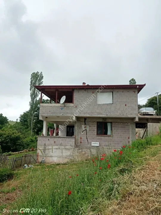 SAKARYA PAMUKOVA BAKACAK MAH.SATILIK KÖY EVİ