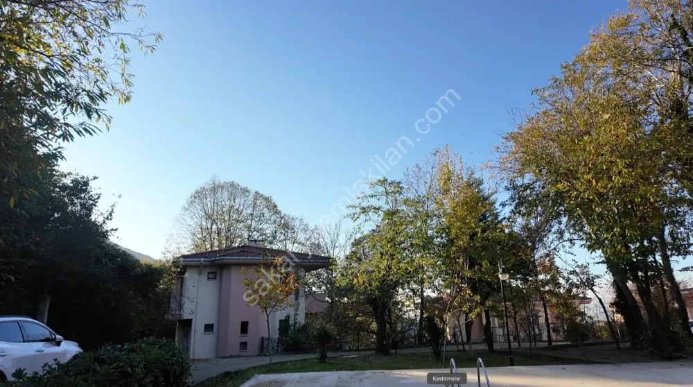 Daire Fiyatına Göl Manzaralı Villa