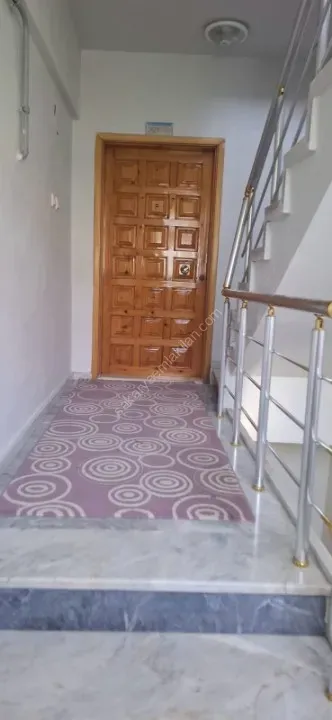 ADA CADDESİ'NDE AİLE APARTMANINDA FERAH GENİŞ SATILIK DAİRE