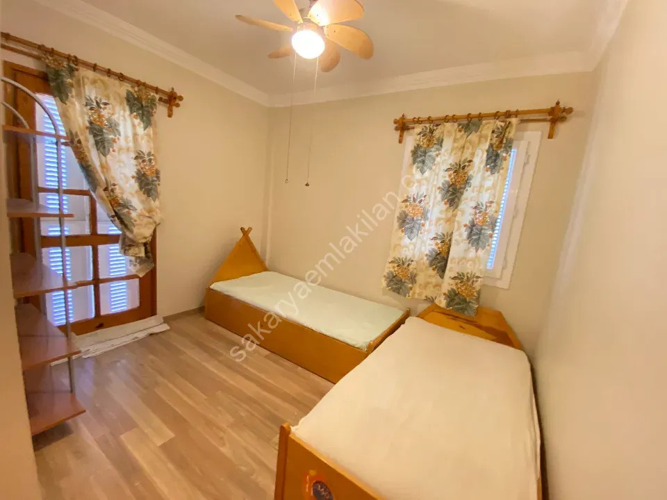 Seferihisar Ürkmez'de Plajına 50M Deniz Tarafı Satılık 3+1 Villa