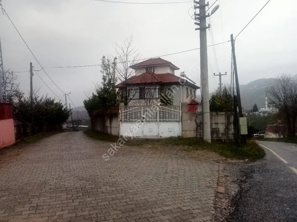 Akyazı satılık villa