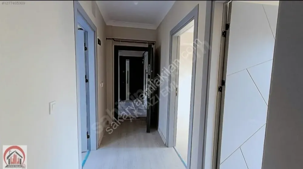 AKYAZI EMLAK'TAN MERKEZİ KONUMDA SATILIK SIFIR 6 ADET 2+0 DAİRE