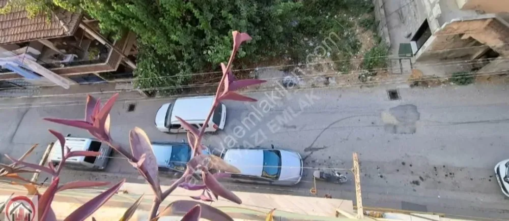 AKYAZI EMLAK'TAN ADA CADDESİ ÜZERİ YENİ CAMİDE SATILIK 3+1 DAİRE