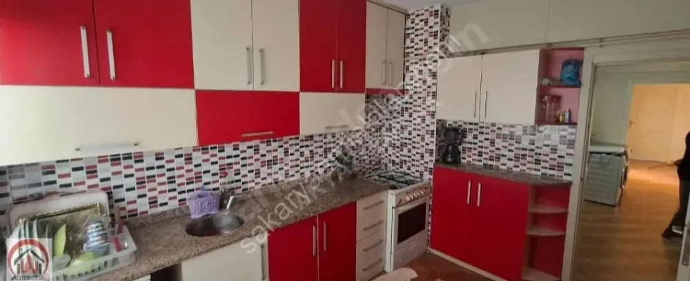 AKYAZI EMLAK'TAN ADA CADDESİ ÜZERİ YENİ CAMİDE SATILIK 3+1 DAİRE