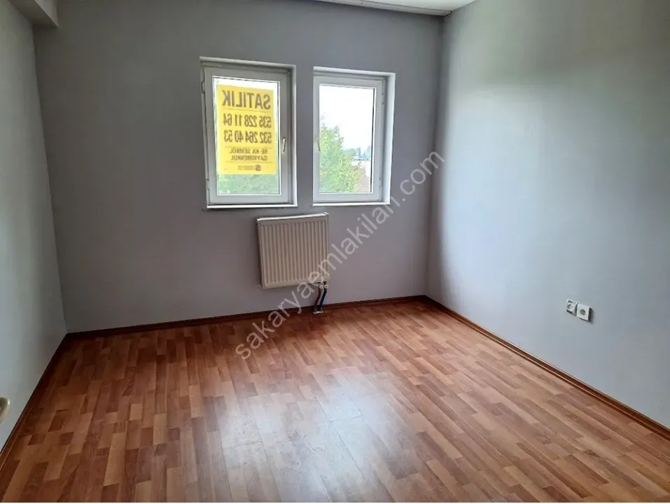 ADAPAZARI KARAMAN MAHALLESİNDE SATILIK 3+1 DAİRE