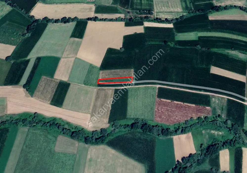 ADAPAZARI ÖRENTEPE MAHALLESİNDE SATILIK 891 M2 TARLA