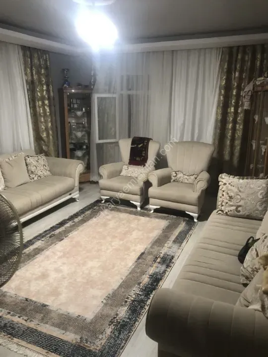 AYDIN EMLAK'TAN SATILIK BİNA 3 KATLI / 3 DAİRELİ KONURALP MAH./AKYAZI