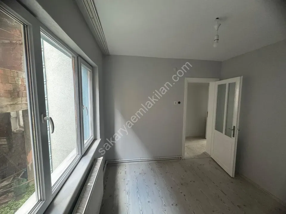 AYDIN EMLAK'TAN KİRALIK DAİRE 2+1 YÜKSEK GİRİŞ - MİTHATPAŞA / ADAPAZARI