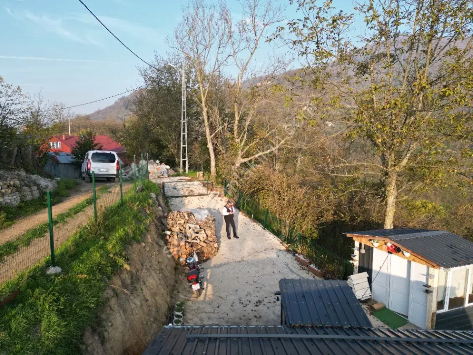 MERKEZ YENİKÖY'DE SATILIK MÜSTAKİL EV