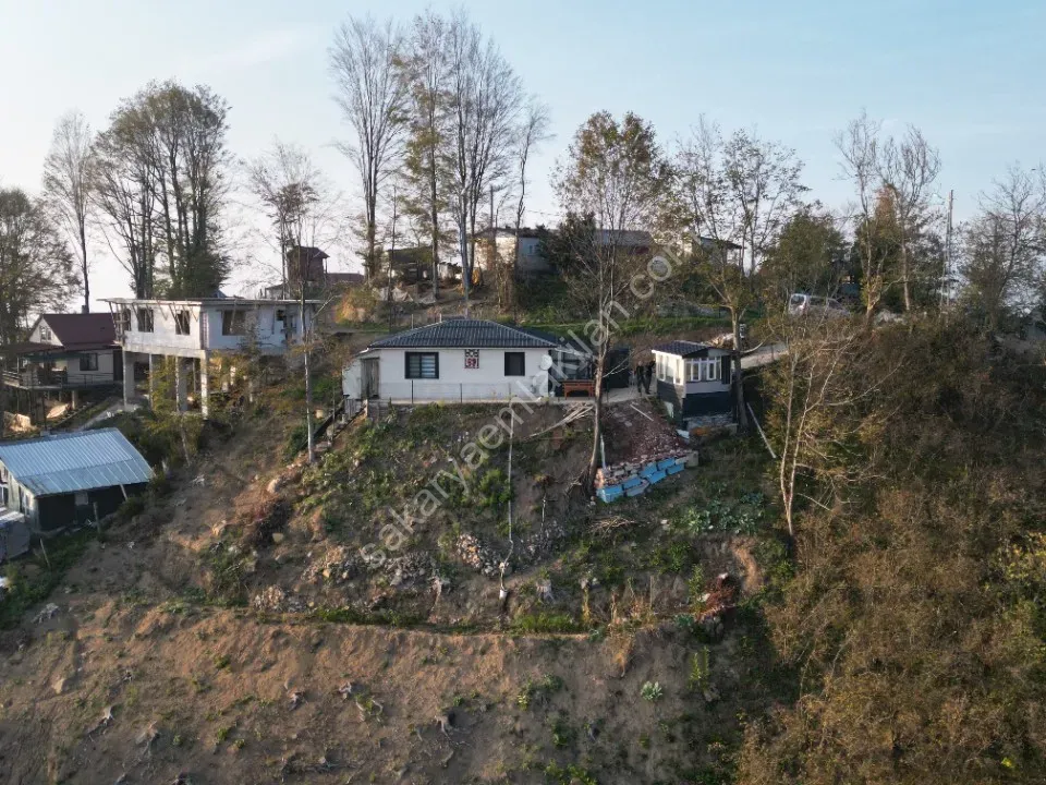 MERKEZ YENİKÖY'DE SATILIK MÜSTAKİL EV