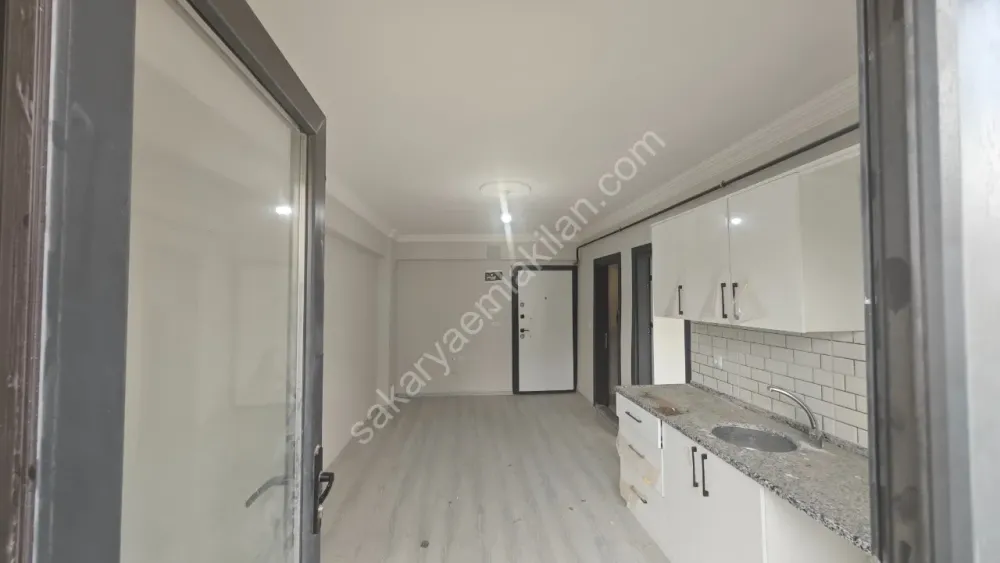EŞYALI 1+1 KİRALIK DAİRE AKYAZI / YENİ MAHALLE