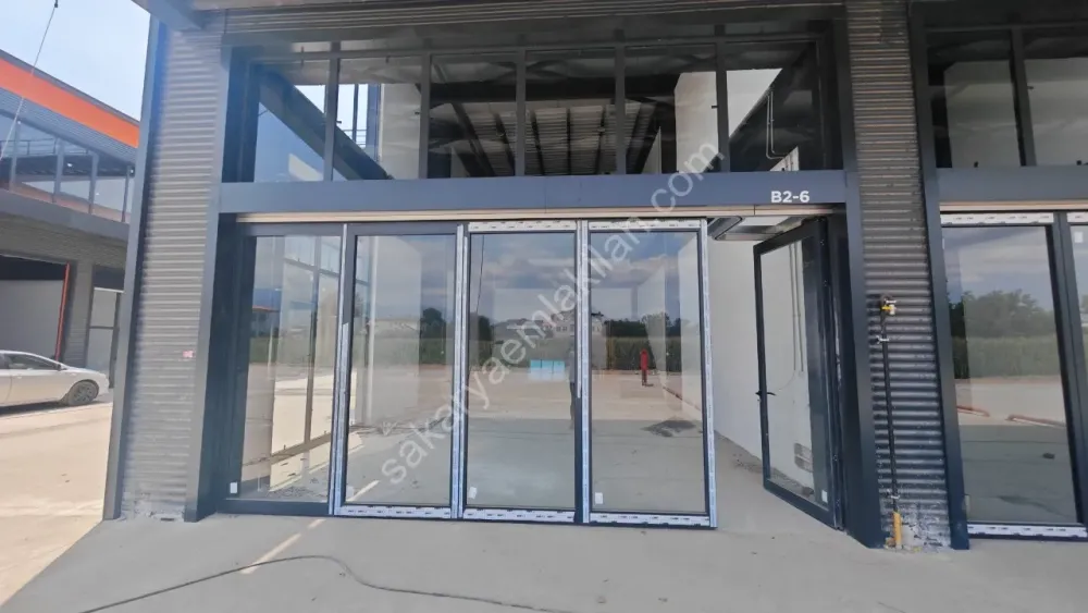 AKYAZI YENİ SANAYİ MERKEZİ SATILIK DÜKKAN BAHÇELİ