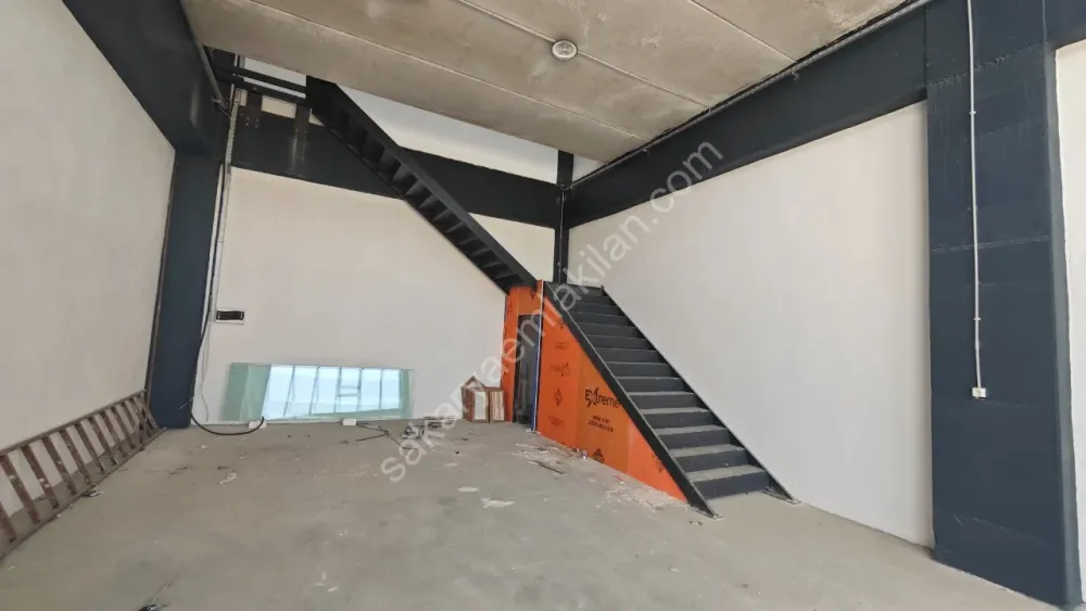AKYAZI YENİ SANAYİ MERKEZİ SATILIK DÜKKAN 200 m2