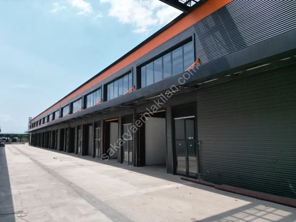 AKYAZI YENİ SANAYİ MERKEZİ SATILIK DÜKKAN 200 m2