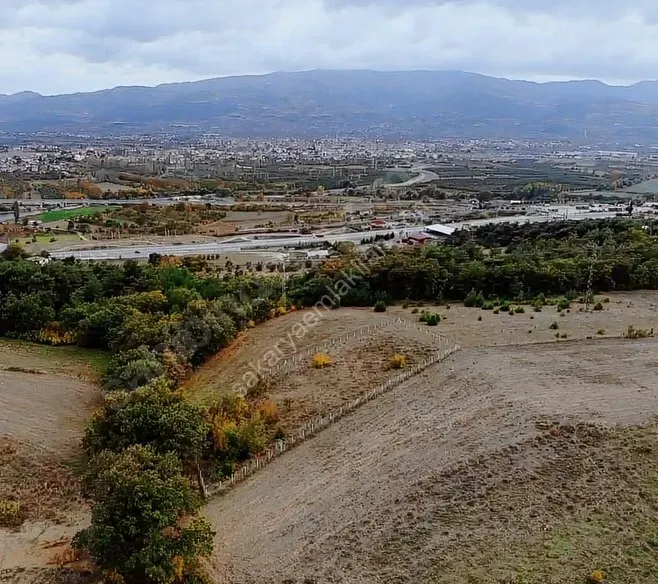 GEYVE DÜZAKÇAŞEHİR'DE 2 KAT KONUT İMARLI HESAPLI MANZARALI 663 m² ARSA
