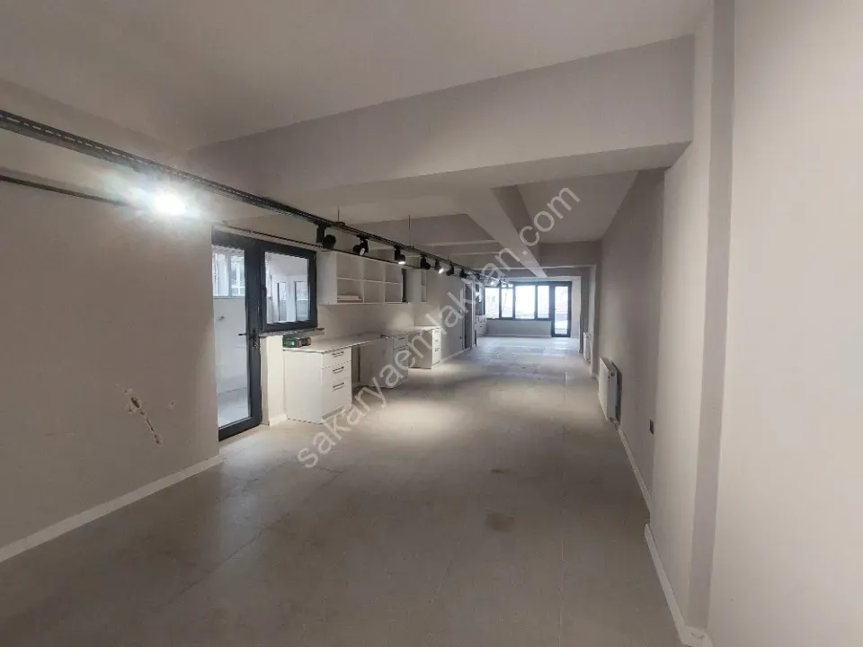 ATATÜRK BULVARI CEPHELİ KİRALIK OFİS