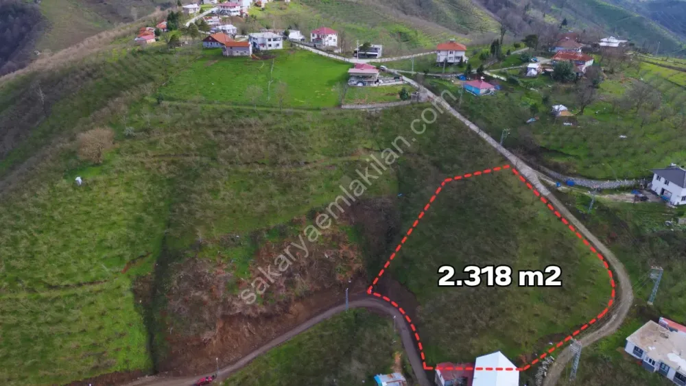 AKYAZI YENİKÖYDE 2.318 m2 KONUT İMARLI ARSA SATILIK